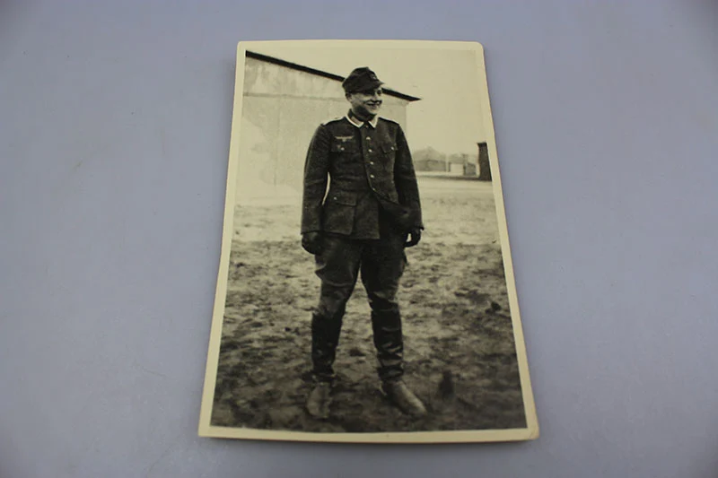 Fotos auf dem "Feld" der Wehrmacht