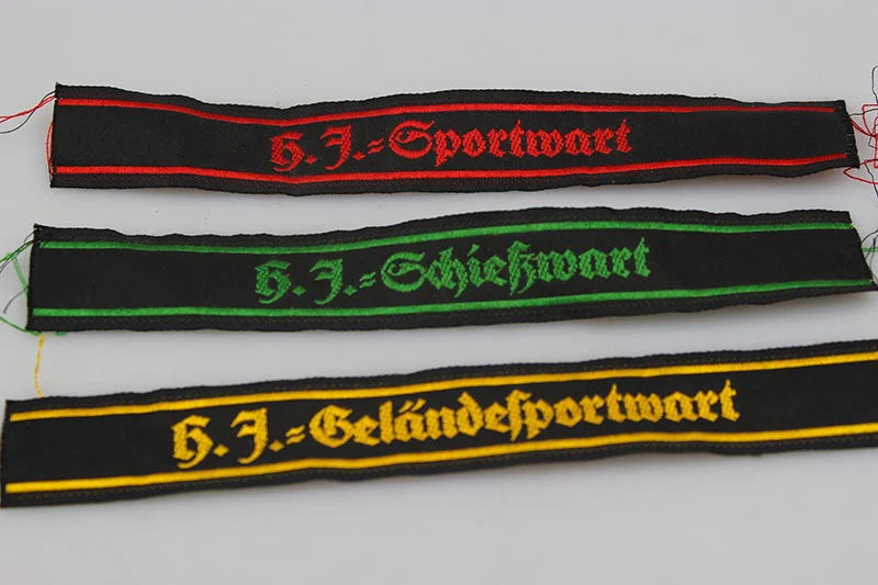 REPRO. Set aus drei Sportarmbändern der Hitlerjugend