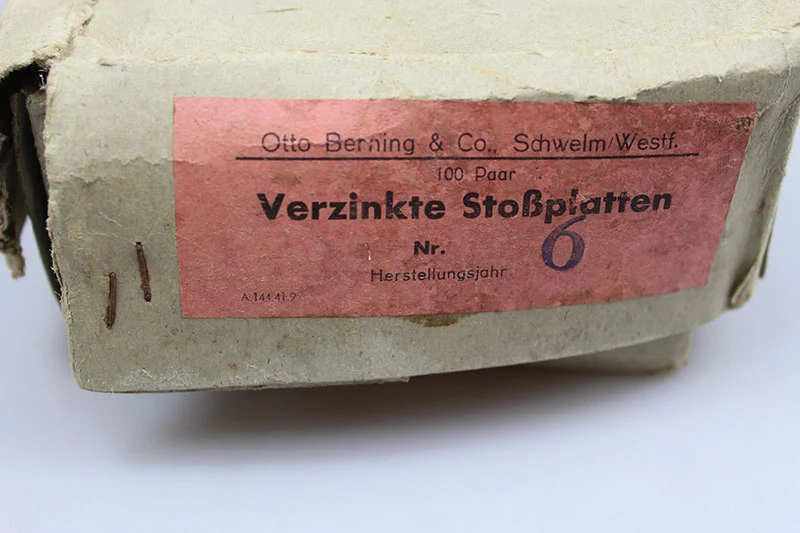 Verpackung "Verzinkte Stossplatten N°6"