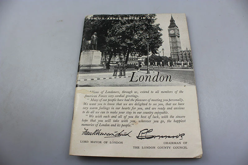 Fahren Sie mit der US-Armee durch die Stadt London