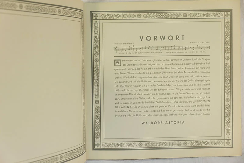 Stickeralbum „Uniformen der Alten Armee“.