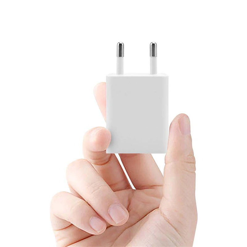 Cadorabo USB Netzteil 5W 5V / 1A Ladegerät - Wandladegerät Ladeadapter Ladestecker mit Digitaler LED Anzeige und je 2 Anschlüssen kompatibel mit Smartphone, Tablet, Navi uvm.