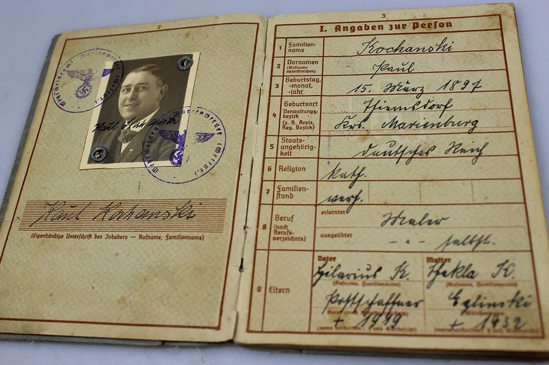 Konvolut Wehrpass und viele weitere Dokumente