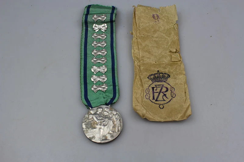Medaille für Mütter kinderreicher Familien (9 Kinder)