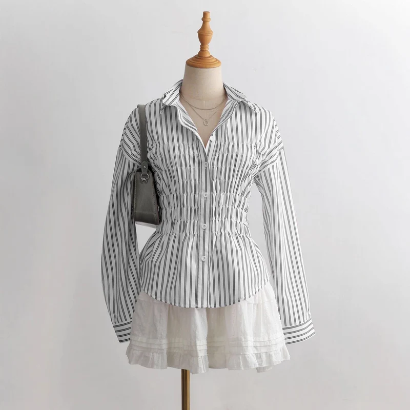 Damen nan taillierte Hemdbluse mit geraffter Brustpartie und Schößchen Drune