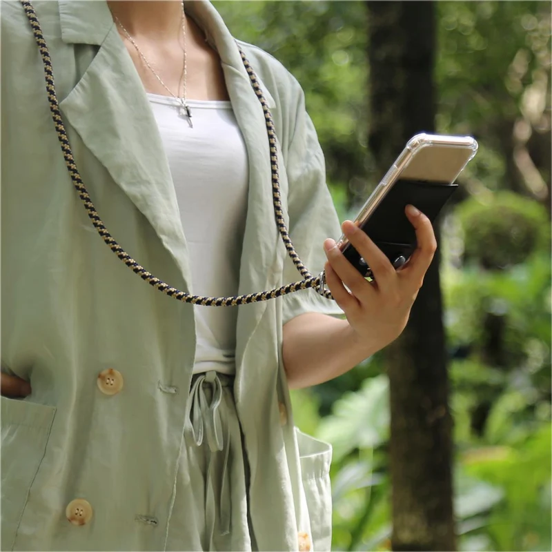 Cadorabo Handy Kette kompatibel mit Huawei Google NEXUS 6P Silikon Schutzhülle mit Silbernen Ringen, Kordel Band und abnehmbarem Etui