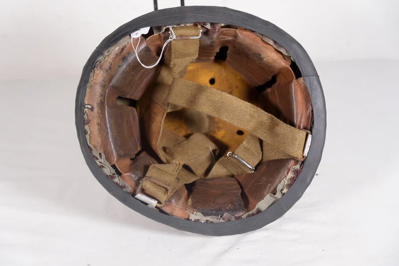M.42/60 Fallschirmjägerhelm EI 60er/80er Jahre