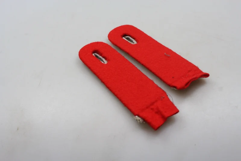 Paar Schulterstücke des Second Lieutenant Artillery WH WW2