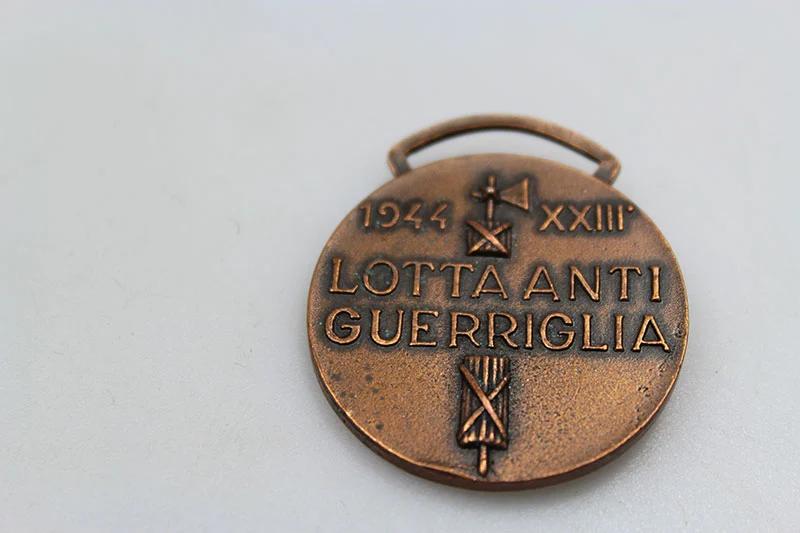 Replik der Anti-Guerilla-Kampfmedaille - 1944