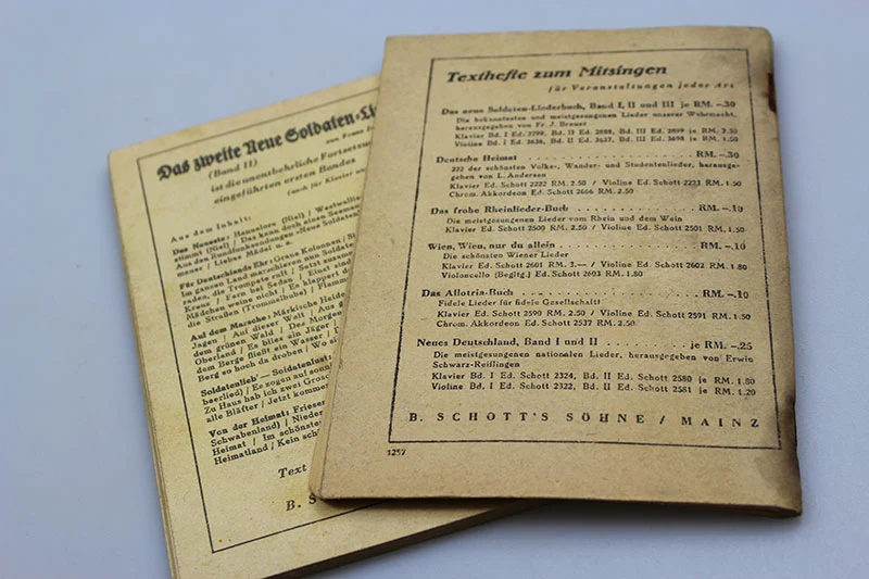 "Das zweite neue Soldatenliederbuch" 2 Auflagen