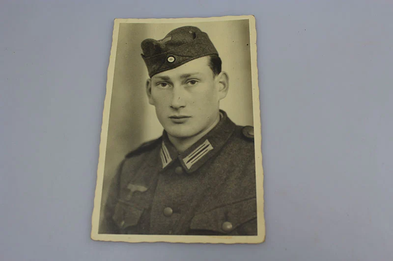 Doppeltes Studiofoto der Wehrmacht