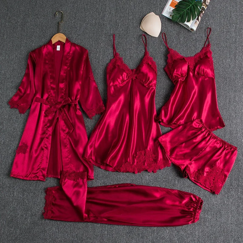 Luxuriöses Pyjama-Set