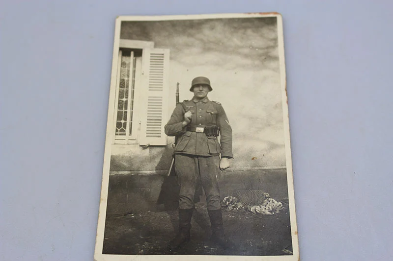 Fotos auf dem "Feld" der Wehrmacht