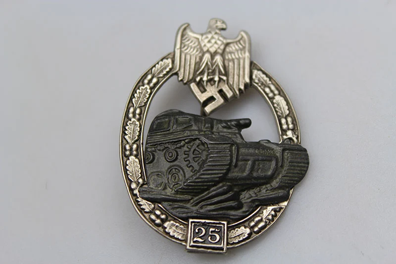 Replik Panzerkampfzeichen 25