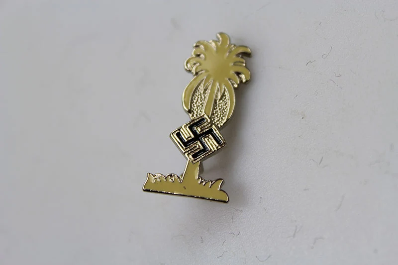 Nachbildung des Abzeichens mit DAK-Emblem