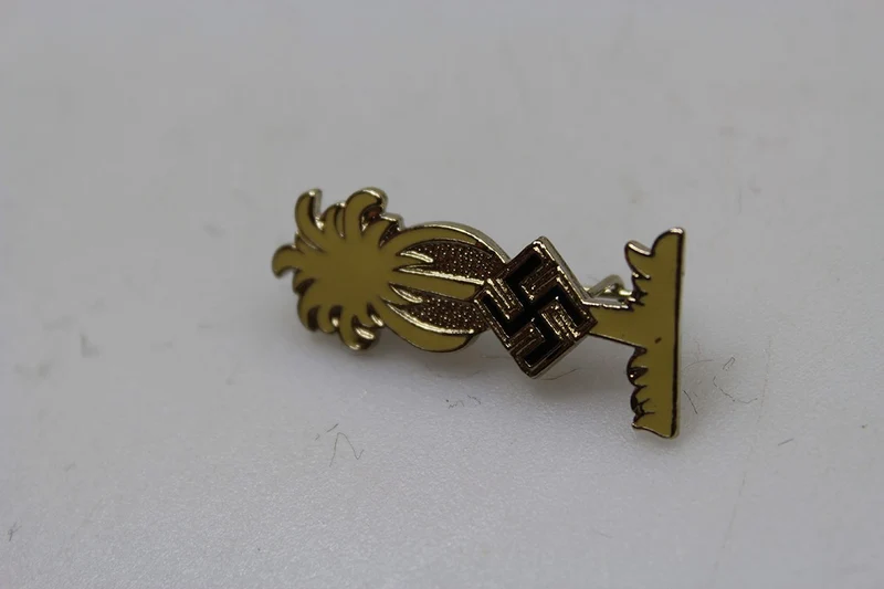 Nachbildung des Abzeichens mit DAK-Emblem