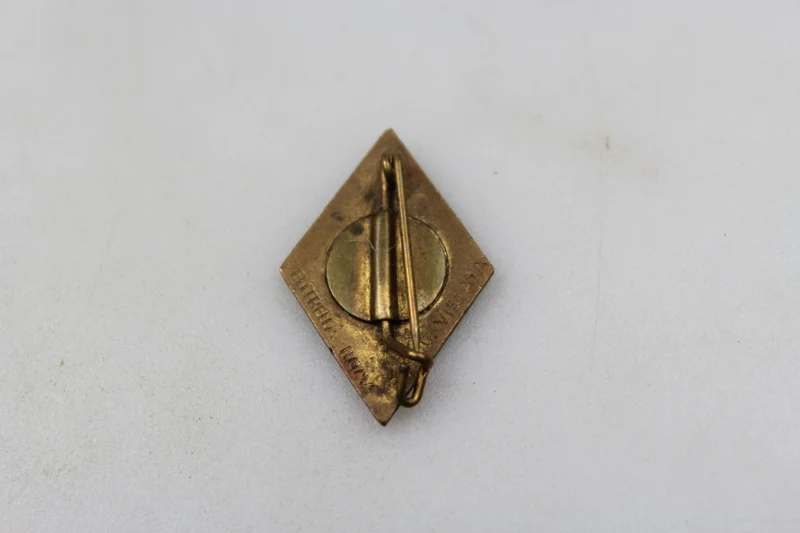 UFFN Anstecknadel aus Emaille