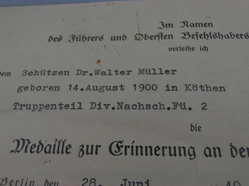 Medailleurkunde vom 1. Oktober 38 + weitere Dokumente