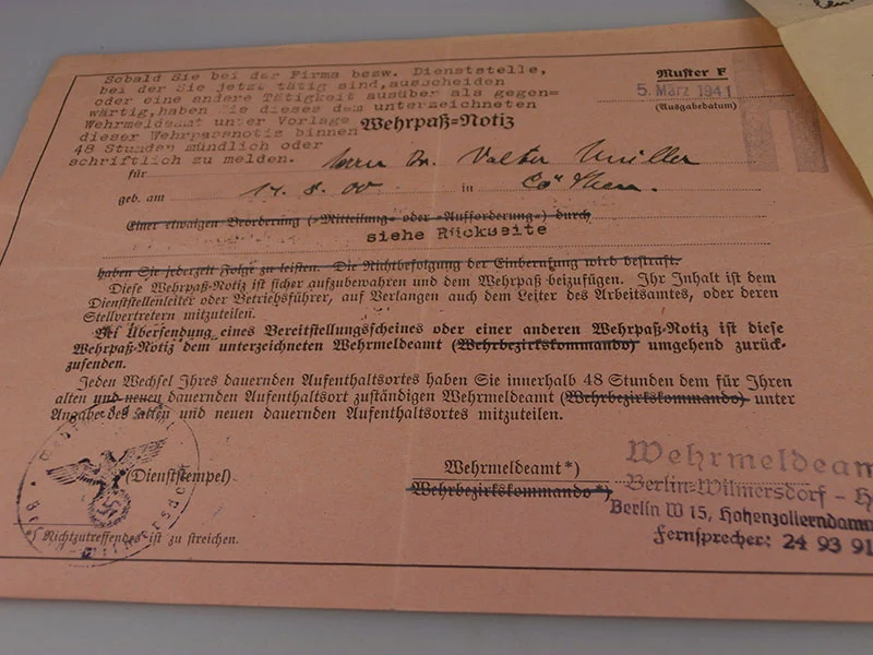 Medailleurkunde vom 1. Oktober 38 + weitere Dokumente