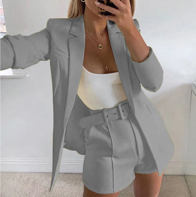 Damen nan tailliertes Longblazer-Shorts Set mit betonter Schulterpartie, hoher Taille und breitem Gürtel Drune