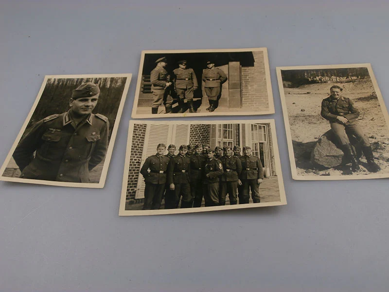 Nr. 4 Fotos eines einzelnen Heer-Soldaten