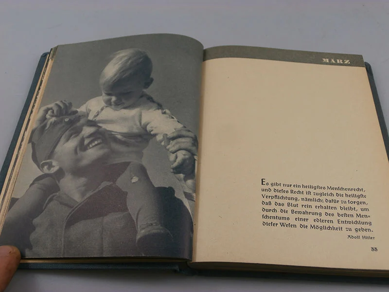 "Wir schaffen" - 1941 Jahrbuch BDM