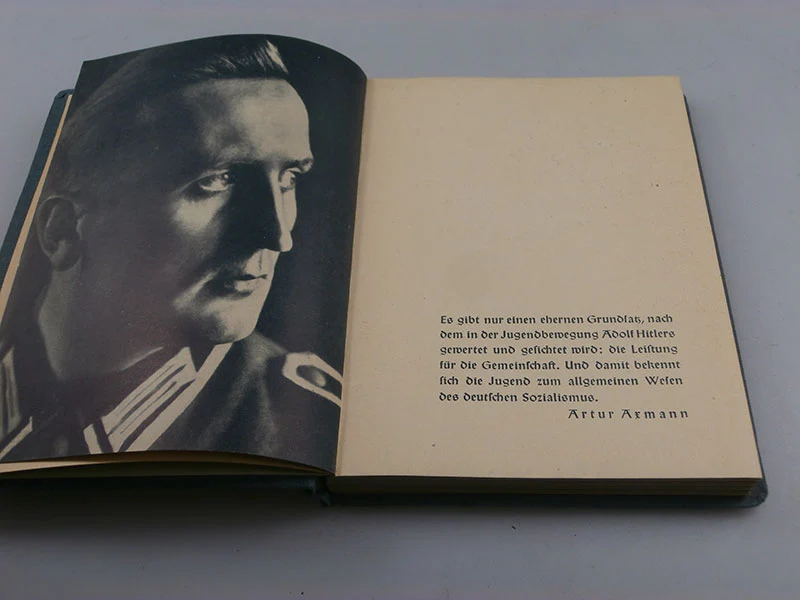 "Wir schaffen" - 1941 Jahrbuch BDM