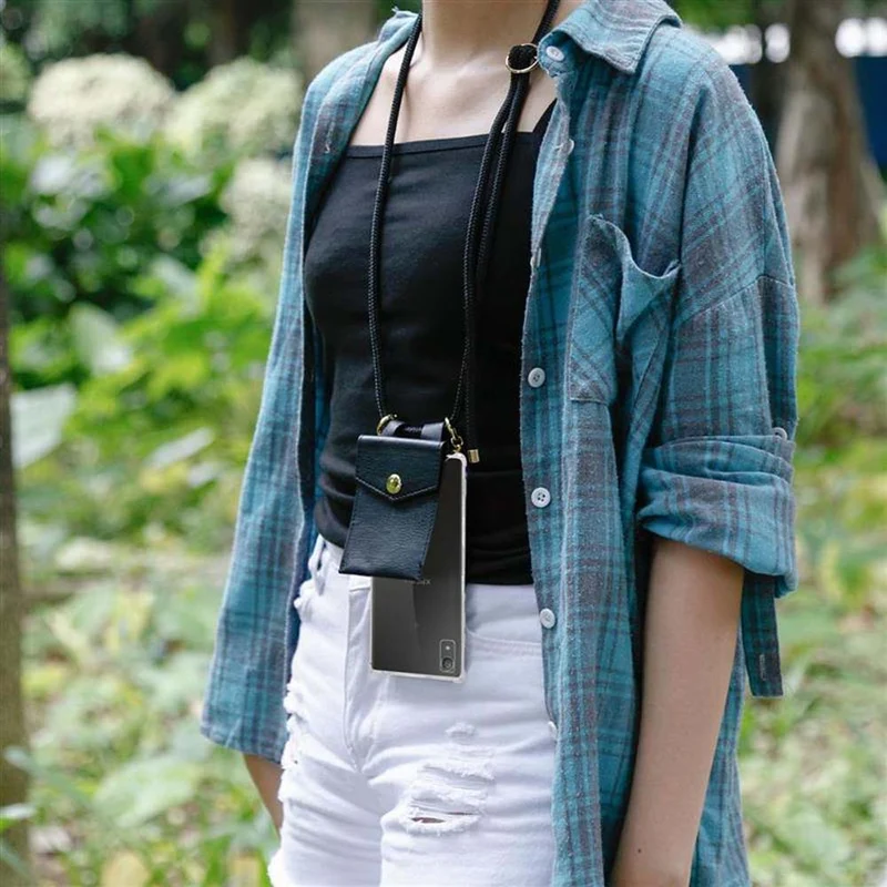 Cadorabo Handy Kette kompatibel mit Sony Xperia XA1 Silikon Schutzhülle mit Gold Ringen, Kordel Band und abnehmbarem Etui