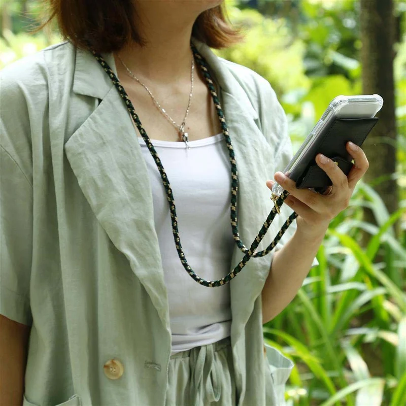 Cadorabo Handy Kette kompatibel mit Sony Xperia XA1 Silikon Schutzhülle mit Gold Ringen, Kordel Band und abnehmbarem Etui