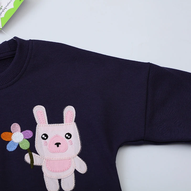 Mädchen Sweatshirt mit buntem Hasenmotiv Drune