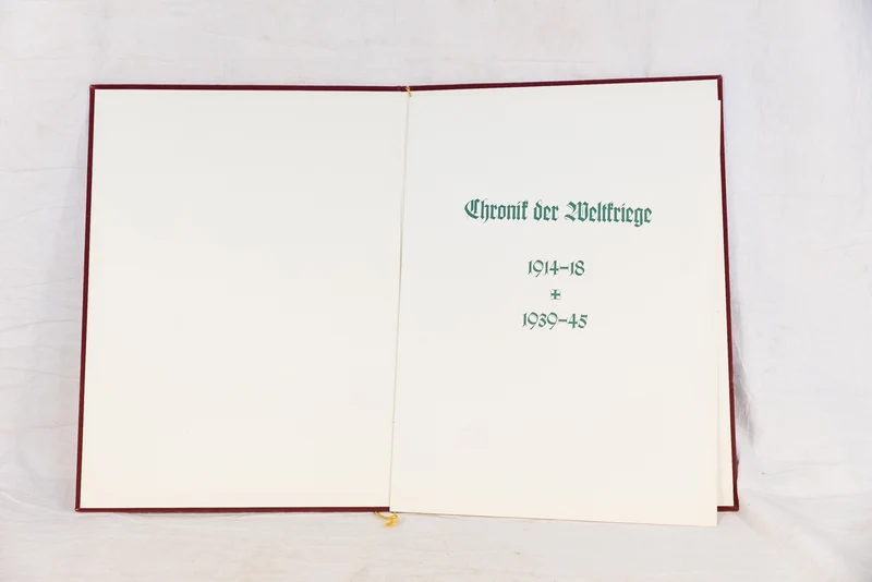 Mappe mit Urkunde