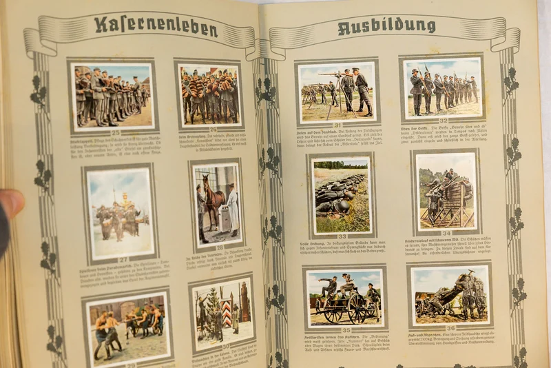 Aufkleberalbum "Die Deutsche Wehrmacht".
