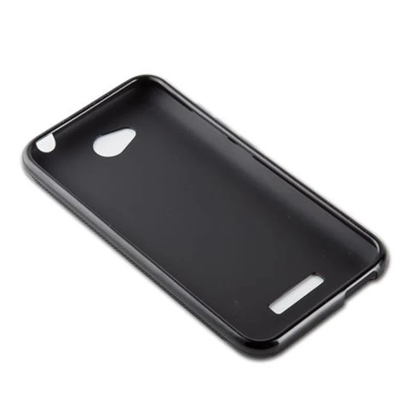 Cadorabo Hülle kompatibel mit HTC Desire 616 Schutzhülle aus flexiblem TPU Silikon