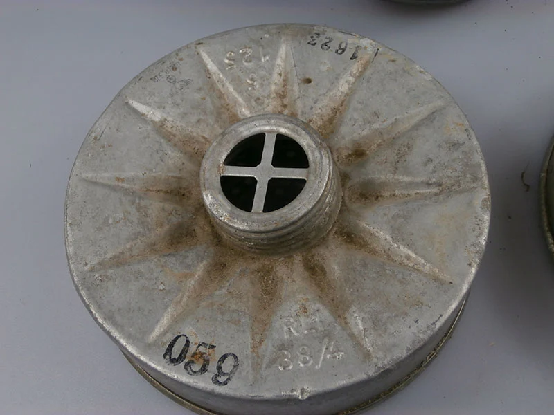 # 5 Gasmaskenfilter WM 37 und WM 40