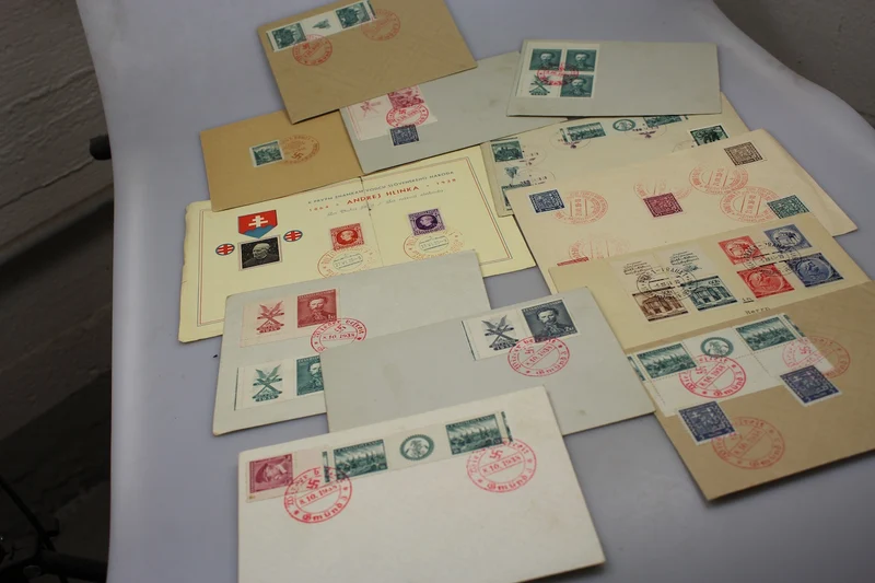 Briefumschläge Nr. 12 mit „entwerteten“ Sudetenland-Briefmarken