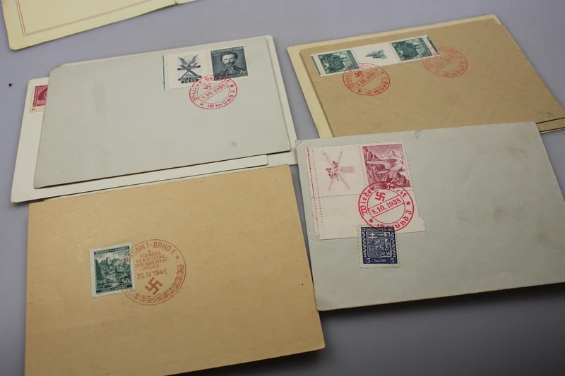 Briefumschläge Nr. 12 mit „entwerteten“ Sudetenland-Briefmarken
