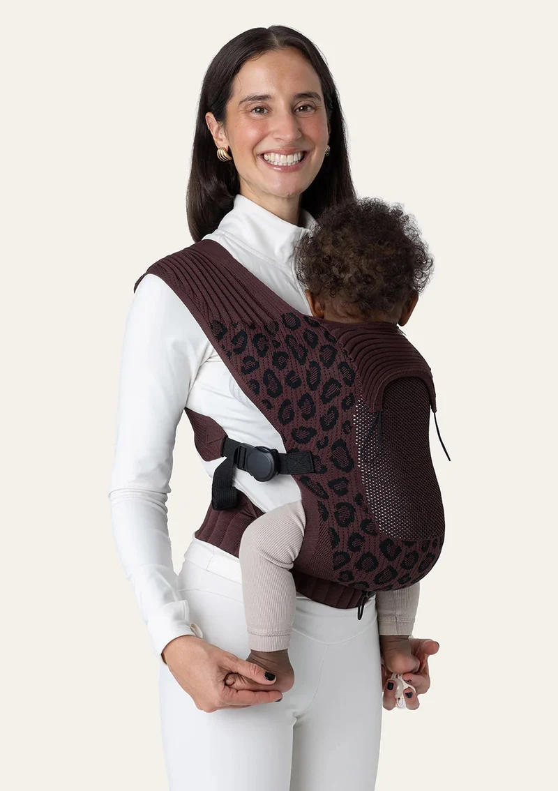 Babytrage Dark Leo