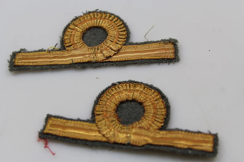 Paar M.34 Grad REI WW 2 Offiziere