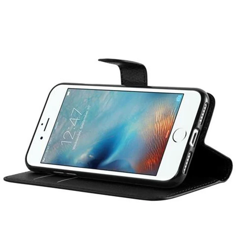 Cadorabo Hülle kompatibel mit Apple iPhone 7 / 7S / 8 / SE 2020 Schutzhülle mit Magnetverschluss, Standfunktion und Kartenfach