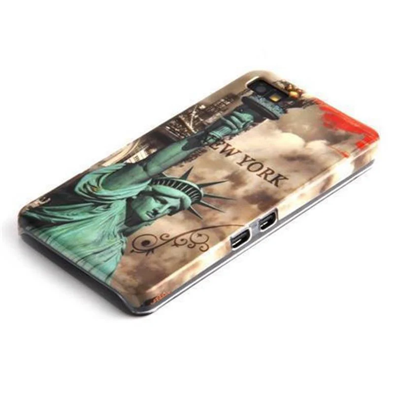 Cadorabo Hülle kompatibel mit Blackberry Z10 mit NEW YORK - FREIHEITSSTATUE Aufdruck - Hard Case Schutzhülle im trendigen Design