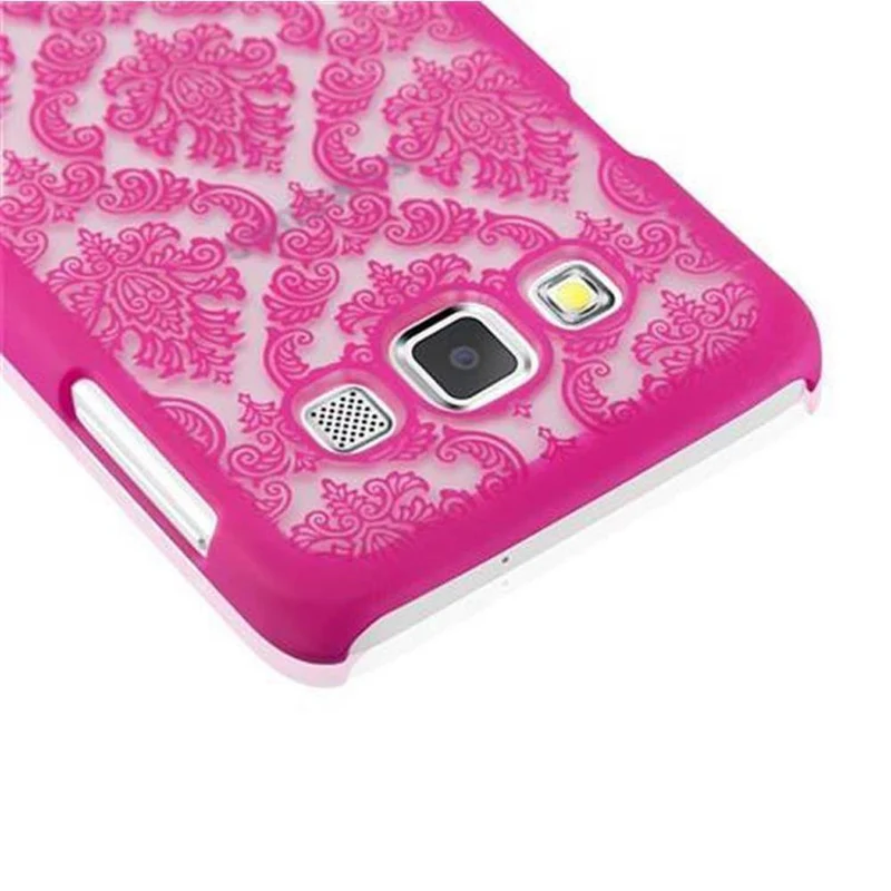 Cadorabo Hülle kompatibel mit Samsung Galaxy A3 2015 Hard Case Schutzhülle in Blumen Paisley Henna Design gegen Kratzer und Stöße