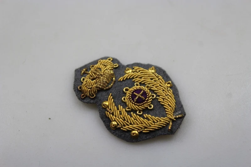 Emblem der Offiziersmütze des REI-Militärkommissariats aus dem Zweiten Weltkrieg