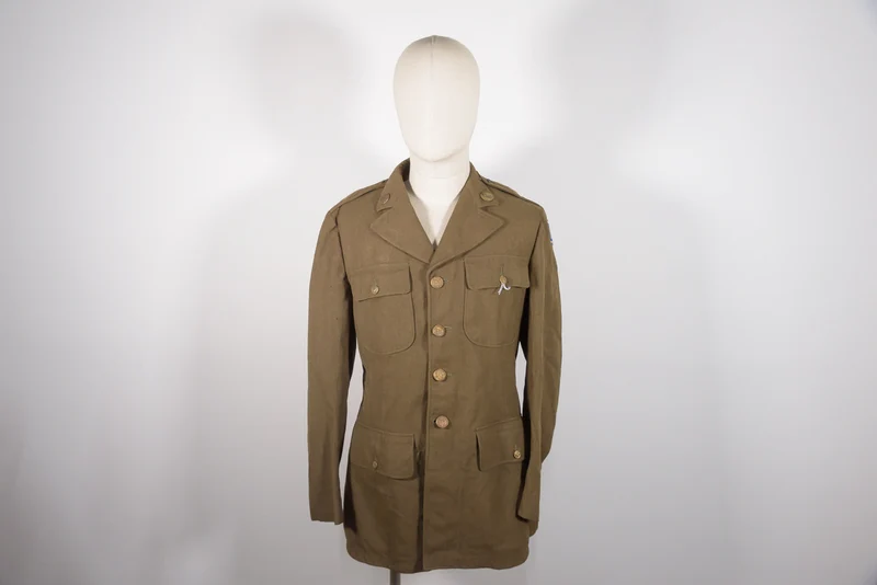 US-Army-Dienstjacke aus dem Zweiten Weltkrieg