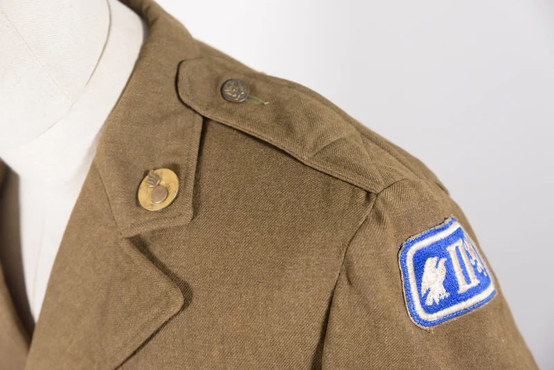 US-Army-Dienstjacke aus dem Zweiten Weltkrieg