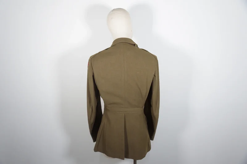US-Army-Dienstjacke aus dem Zweiten Weltkrieg