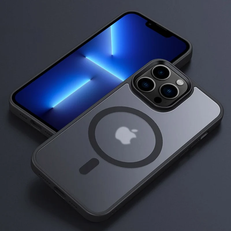 Cadorabo Hülle kompatibel mit Apple iPhone 13 PRO in SCHWARZ kompatibel mit MagSafe - Hybrid Schutzhülle mit TPU Silikon-Rand und stabiler Rückseite
