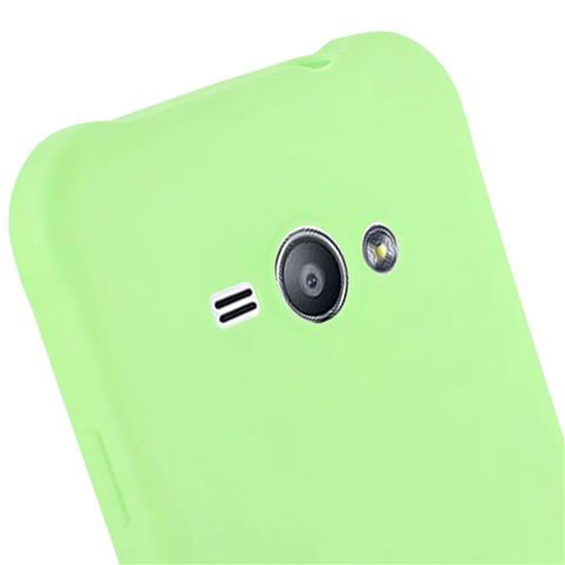 Cadorabo Hülle kompatibel mit Samsung Galaxy J1 ACE Schutzhülle aus flexiblem TPU Silikon