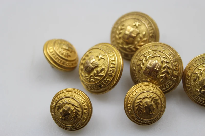 #8 Offizielle Buttons des Militärkommissariats REI WW2