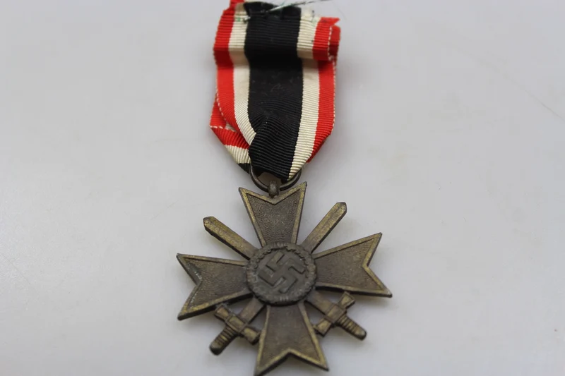 Verdienstkreuz mit Schwertern zweiter Klasse