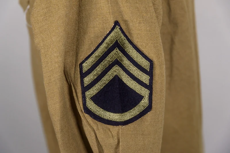 US-Army-Truppenhemd aus dem Zweiten Weltkrieg – „Mutard“-Truppenhemd